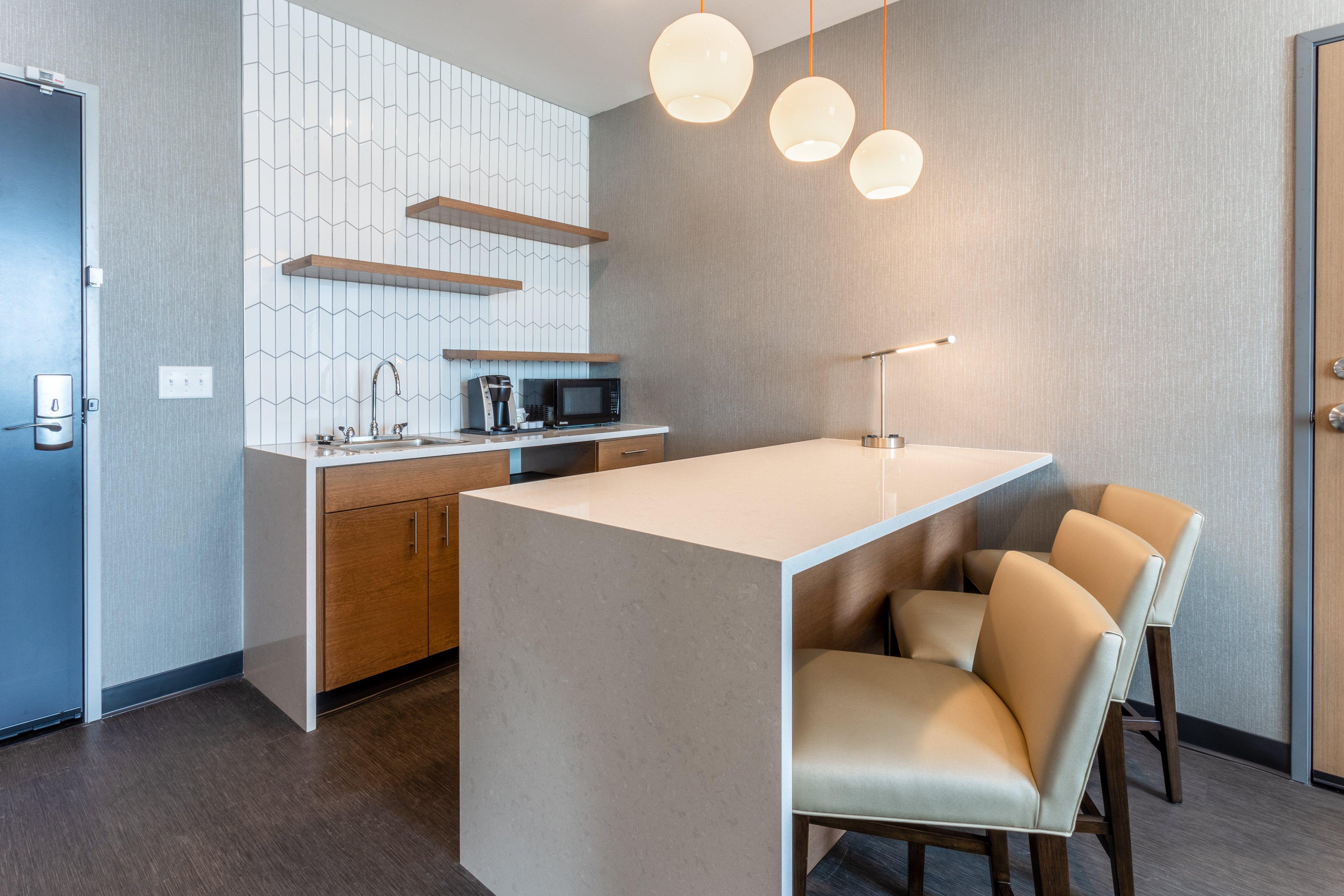 Holiday Inn & Suites Cedar Falls-Waterloo Event Ctr By Ihg Экстерьер фото